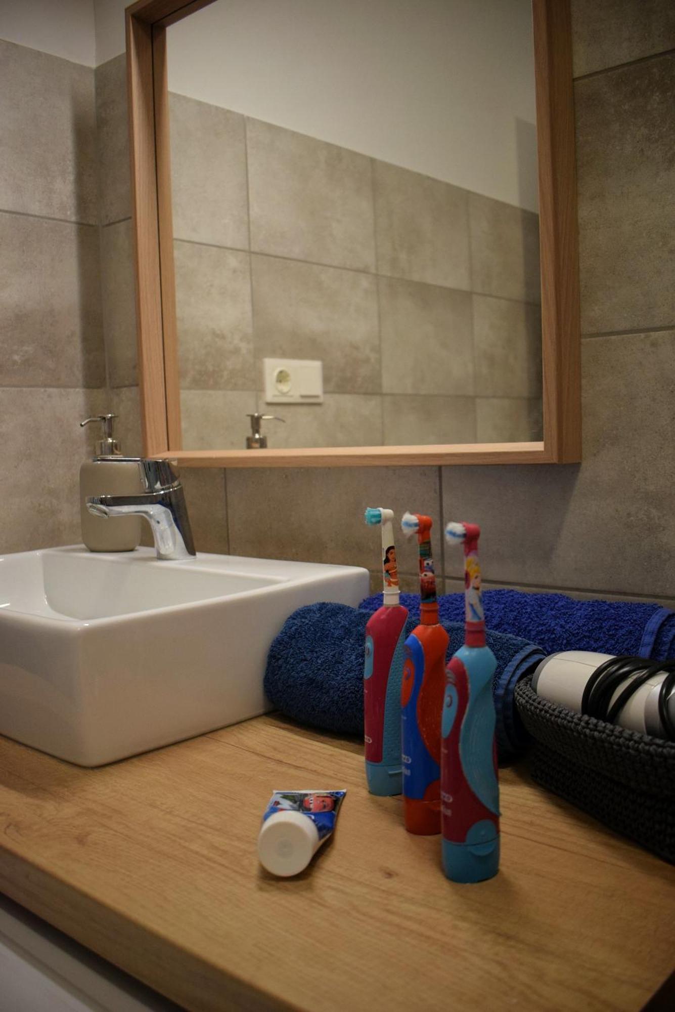 Helikon 31 Apartman Кестели Екстериор снимка