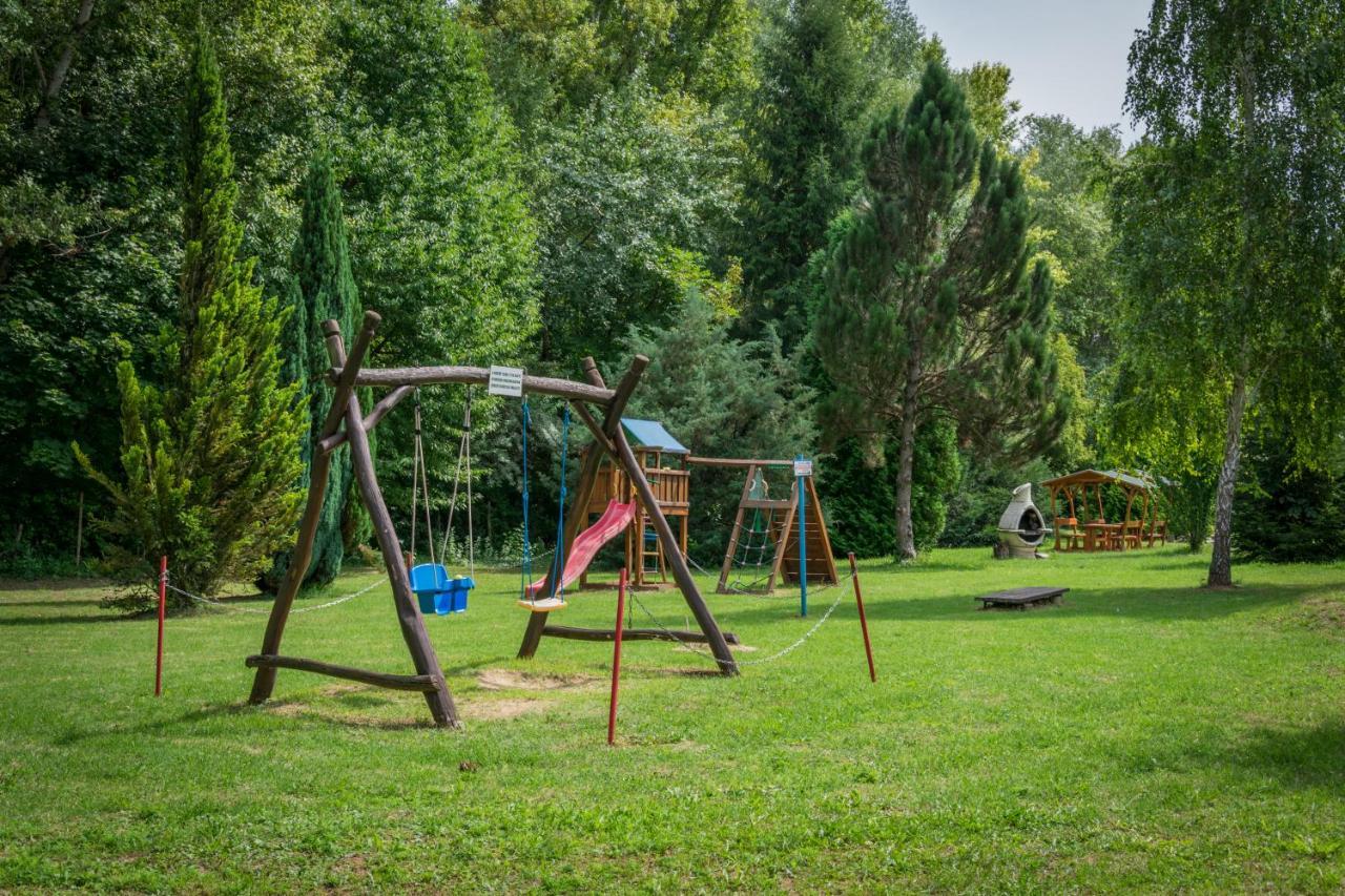 Helikon 31 Apartman Кестели Екстериор снимка